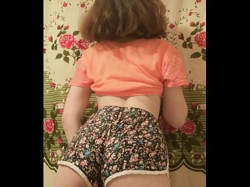 ❤️ سیکسی ځوان ماشوم په کیمره کې خپل شارټونه لرې کوي ﹏